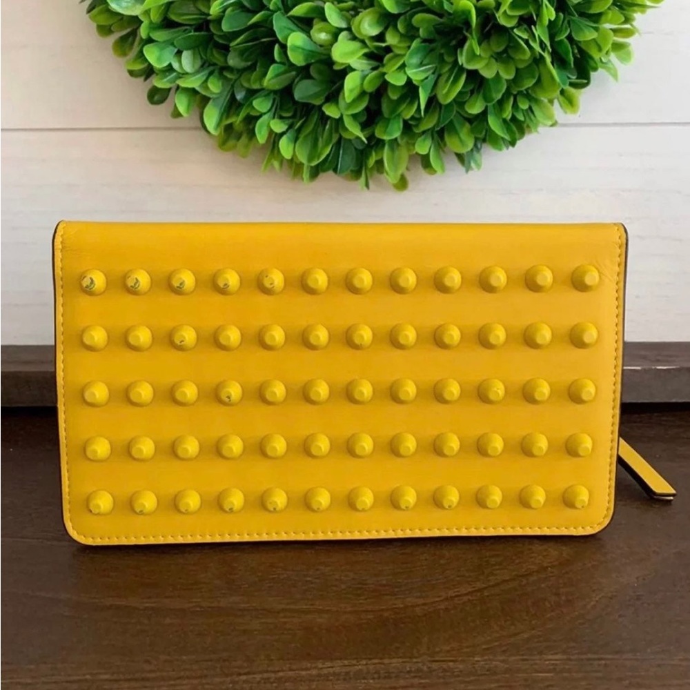 Banana Republic leather clutch wallet